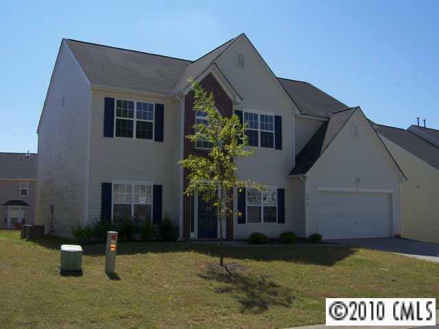 5910 Parkstone Dr., Matthews, NC 28104