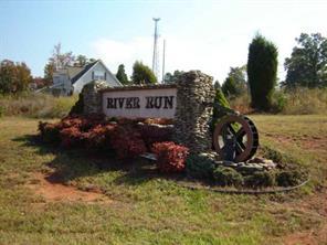000 River Run Cir., Hickory, NC 28602