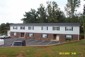 830 7th Avenue Pl., Hickory, NC 28602