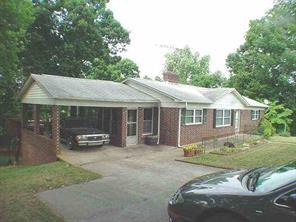 1740 13th Ave., Hickory, NC 28602