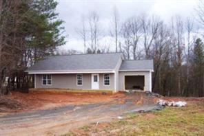 303 Cape Hickory Rd., Hickory, NC 28601