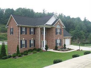503 Yorktown Ct., Lenoir, NC 28645