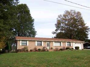 2198 Horseshoe Bend Rd., Hickory, NC 28601