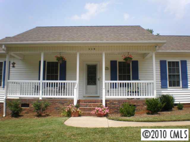 110 Castle Creek Rd., Statesville, NC 28625
