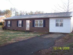 3292 Canyon Ct., Granite Falls, NC 28630