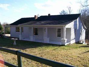 435 Abington Rd., Lenoir, NC 28645