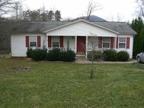 1293 Homestead Dr., Hickory, NC 28602