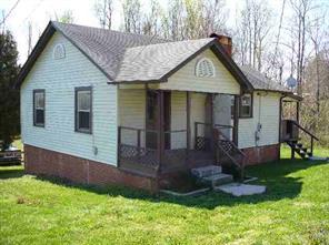 1726 8th Ave., Hickory, NC 28601