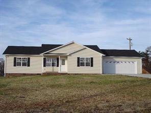 1264 Wandering Ln., Hickory, NC 28601