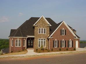 6209 Dwayne Starnes Dr., Hickory, NC 28602