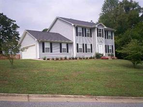 1204 Hillsboro Ct., Lenoir, NC 28645