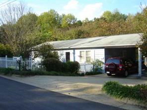 1423 15th Ave., Hickory, NC 28601