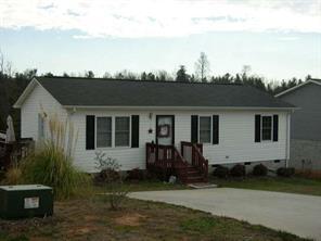 24 Redwood Ct., Hickory, NC 28681