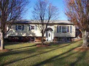 4965 Hilltop Dr., Hickory, NC 28602