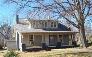 216 Carolina Ave., Maiden, NC 28650