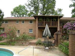 2170 Perrywood Dr., Hickory, NC 28601