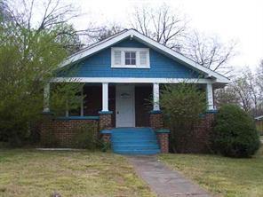 911 3rd St., Hickory, NC 28601