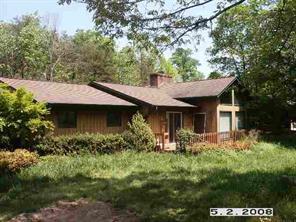 9411 Indian Hills St., Hickory, NC 28602