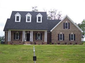 2074 Lucille Ln., Lincolnton, NC 28092
