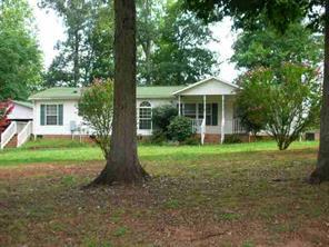 1433 Maiden Woods Cir., Maiden, NC 28650