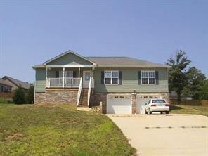 219 Pine Meadows Cir., Hickory, NC 28601