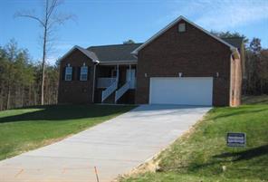 4597 River Run Cir., Hickory, NC 28602