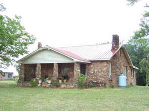 1322 Center Church Rd., Hiddenite, NC 28636
