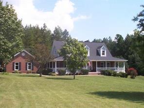 2940 Midnight Dr., Hickory, NC 28601