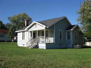 1053 15th St Dr., Hickory, NC 28601