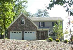 1305 Sweetbriar Ln., Hickory, NC 28602