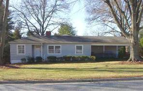 136 26th Ave., Hickory, NC 28601