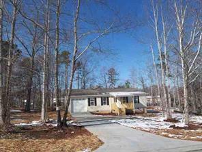 1306 Village Cir., Hickory, NC 28602