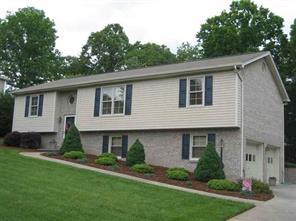 206 Timber Ridge Dr., Cajahs Mountain, NC 28645
