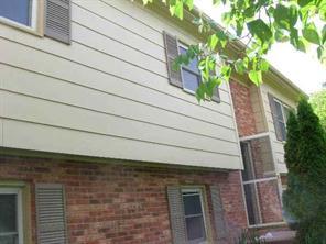 1237 Valley Ct., Hickory, NC 28602