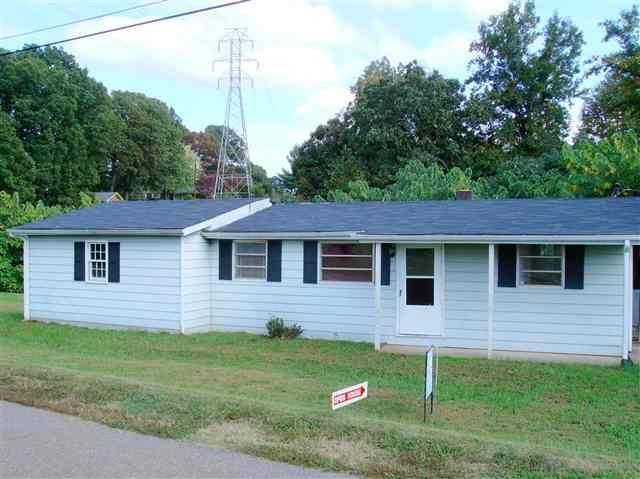 401 15th Ave., Hickory, NC 28602