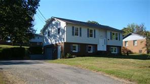 1271 Village Cir., Hickory, NC 28602