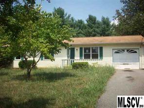 70 Spencer Woods Ln., Hickory, NC 28601