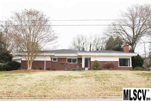 924 N Center St., Hickory, NC 28601