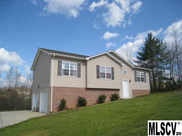 5864 Sparrow Dr., Granite Falls, NC 28630