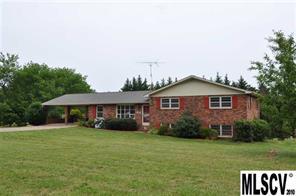 6091 Mountain Grove Rd., Hickory, NC 28602