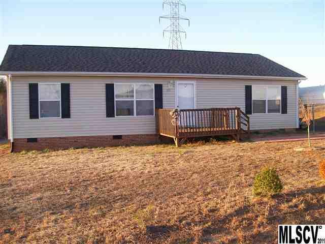 8817 Hunter Ct., Hickory, NC 28601