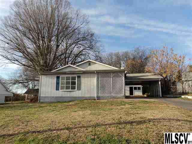 820 14th Street Dr., Hickory, NC 28602