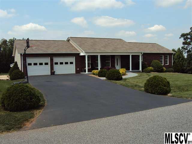 4646 River Run Cir., Hickory, NC 28602