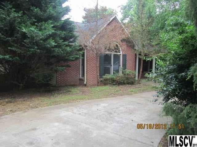 10 Oakmont Dr., Taylorsville, NC 28681