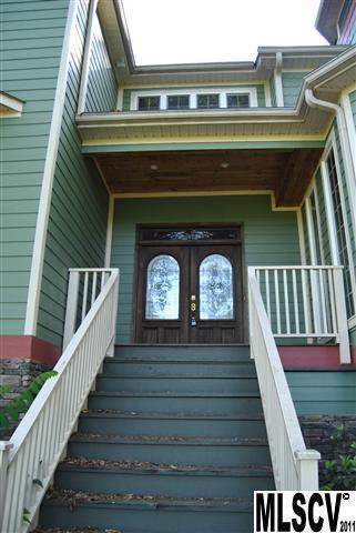 377 Woodbridge Ct., Statesville, NC 28625