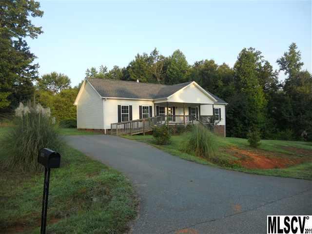 2873 Sweeping Pine Dr., Denver, NC 28037