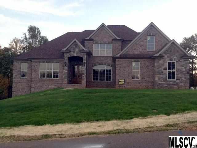 6302 Dwayne Starnes Dr., Hickory, NC 28602