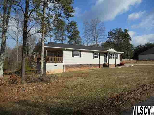 7902 Stillwater Dr., Sherrills Ford, NC 28673