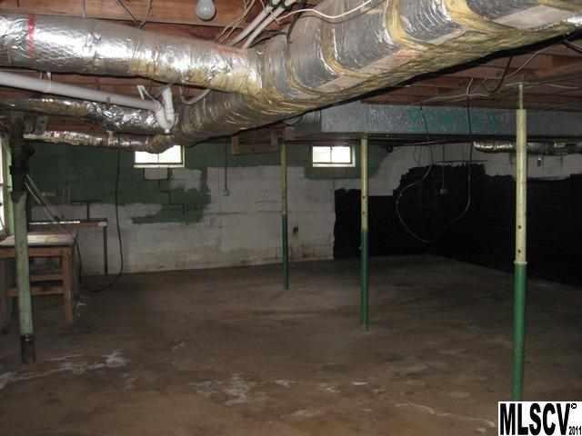 435 Perry Dr., Troutman, NC 28166