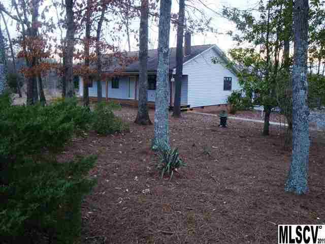 1210 29th Ave Dr., Hickory, NC 28601